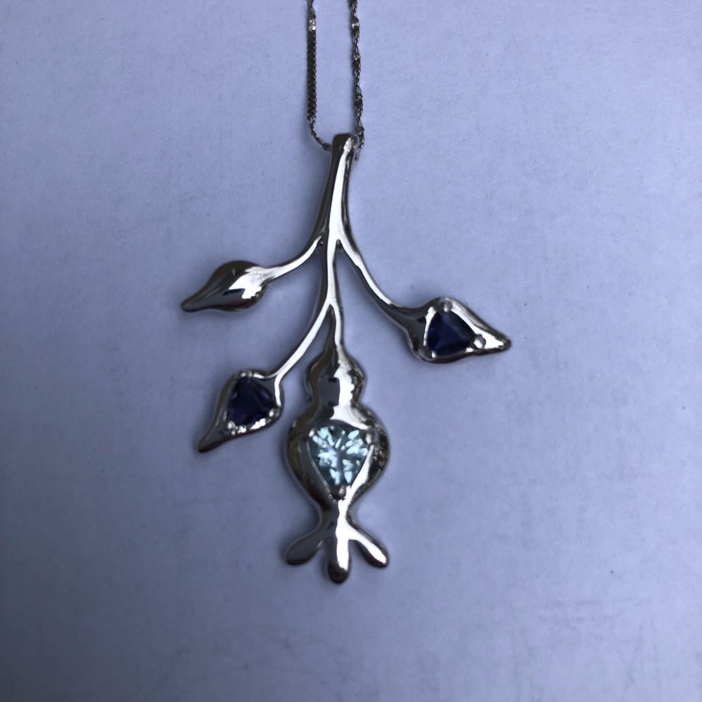 Silver pendant with amethyst & aquamarine stones
